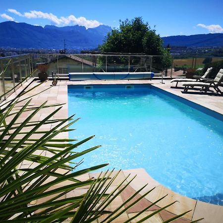 Studio Bellevue Appart Independant Renove 2024 Piscine Parking Proche Centre Annecy Poisy المظهر الخارجي الصورة